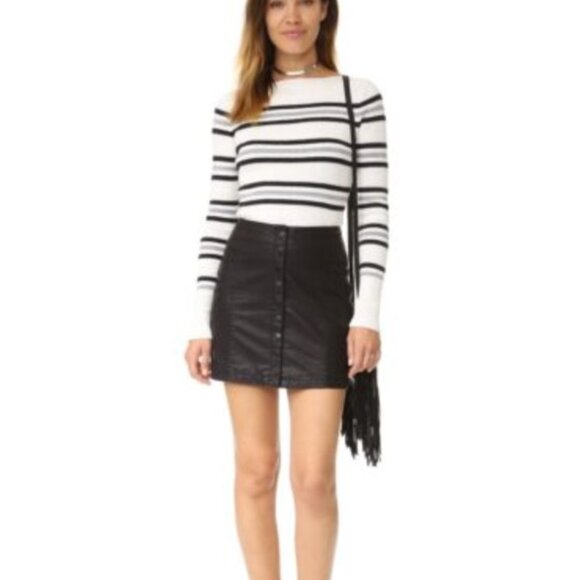 NWT Free People Oh Snap Vegan Leather Mini Skirt size 8 - Picture 2 of 2